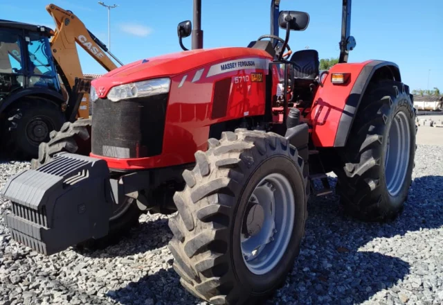 Trator Agrícola Massey Ferguson 5710 seminovo
